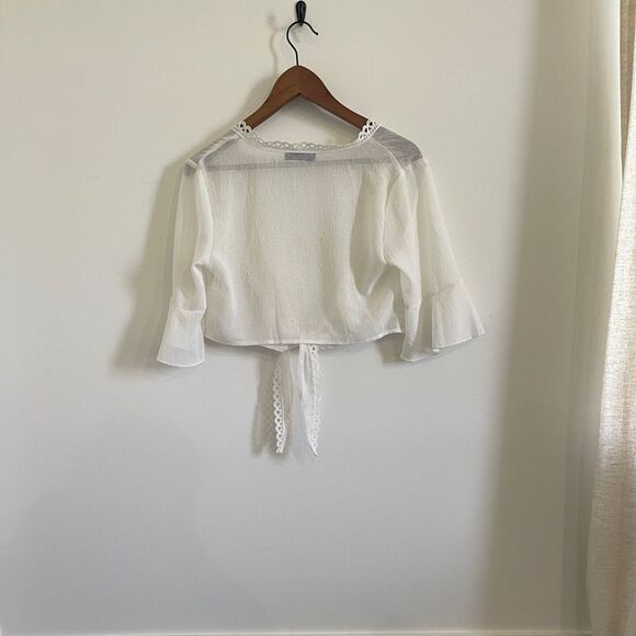 Front Tie Crop Top - Picture 3 of 3